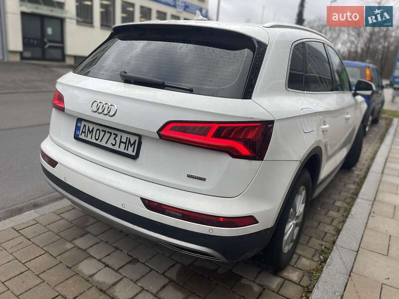 Внедорожник / Кроссовер Audi Q5 2017 в Бердичеве