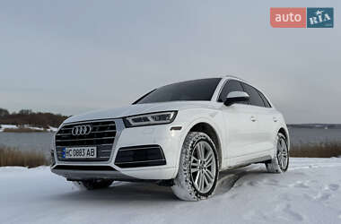 Позашляховик / Кросовер Audi Q5 2017 в Львові