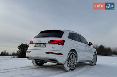 Позашляховик / Кросовер Audi Q5 2017 в Львові