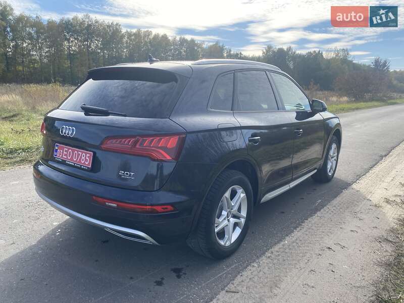 Позашляховик / Кросовер Audi Q5 2017 в Ковелі