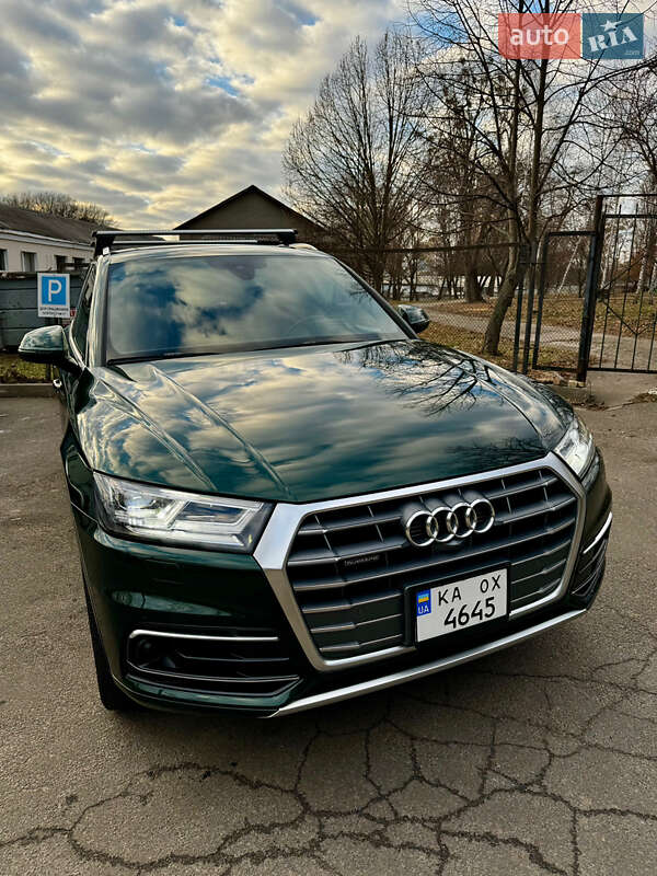 Позашляховик / Кросовер Audi Q5 2017 в Києві