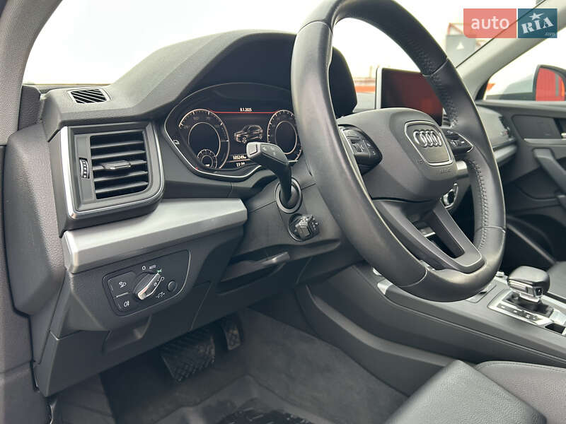 Внедорожник / Кроссовер Audi Q5 2020 в Киеве