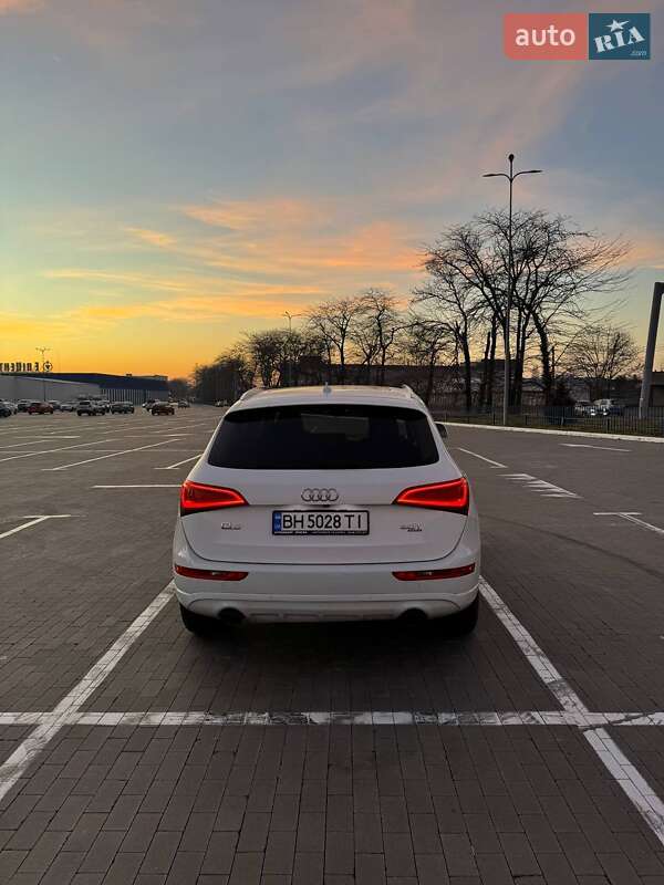 Позашляховик / Кросовер Audi Q5 2012 в Одесі