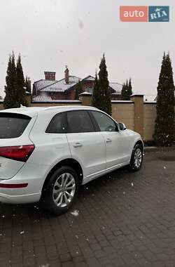 Позашляховик / Кросовер Audi Q5 2015 в Львові