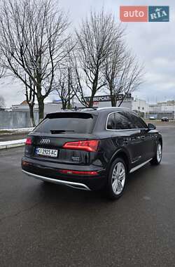 Внедорожник / Кроссовер Audi Q5 2018 в Киеве