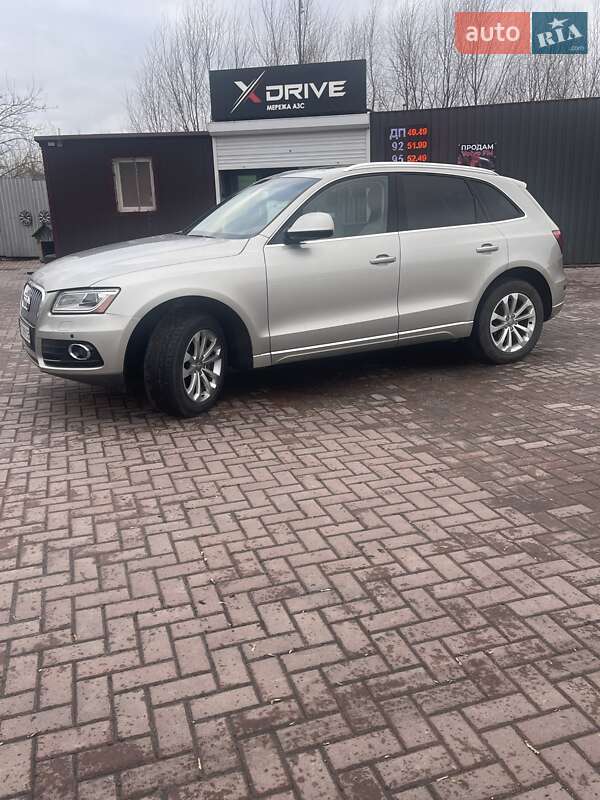 Внедорожник / Кроссовер Audi Q5 2015 в Ровно