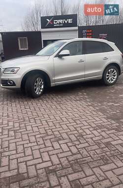Внедорожник / Кроссовер Audi Q5 2015 в 