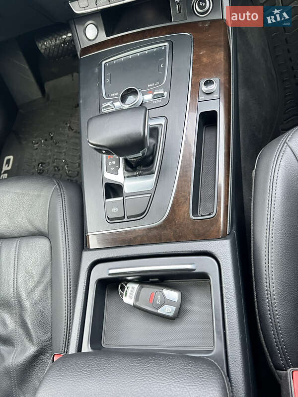 Внедорожник / Кроссовер Audi Q5 2018 в Шептицькому