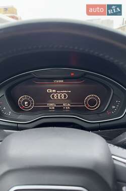 Внедорожник / Кроссовер Audi Q5 2018 в 