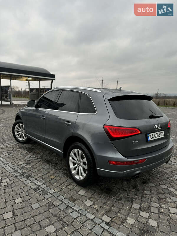 Внедорожник / Кроссовер Audi Q5 2013 в Великом Раковце