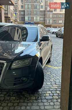 Внедорожник / Кроссовер Audi Q5 2011 в 
