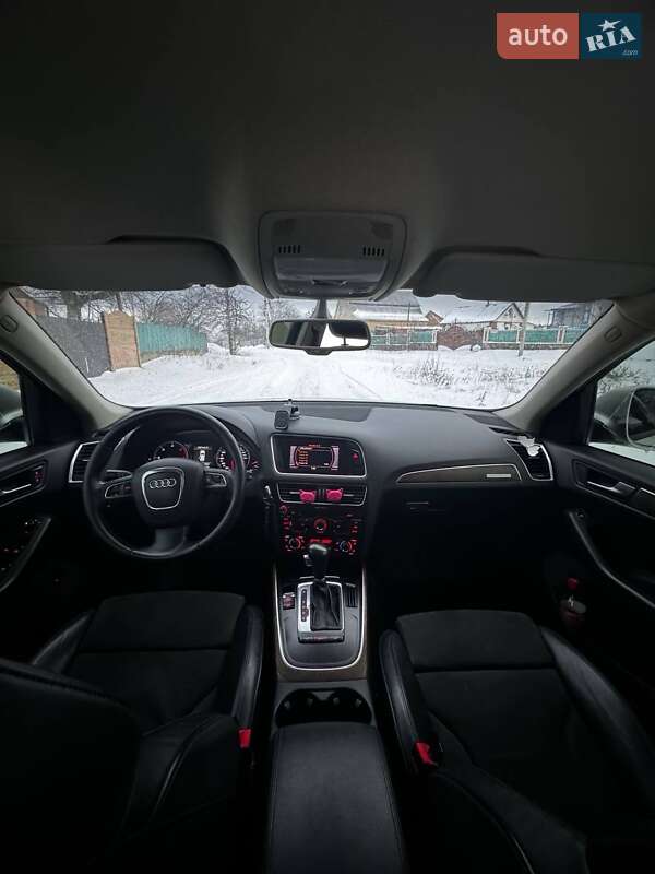 Внедорожник / Кроссовер Audi Q5 2012 в Тростянце