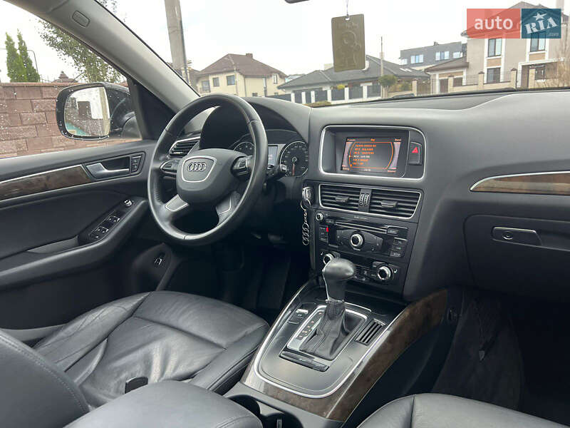 Внедорожник / Кроссовер Audi Q5 2012 в Ровно