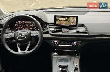Внедорожник / Кроссовер Audi Q5 2019 в 