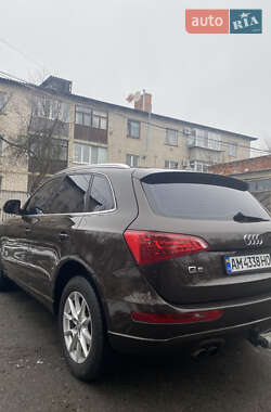 Внедорожник / Кроссовер Audi Q5 2011 в Радомышле