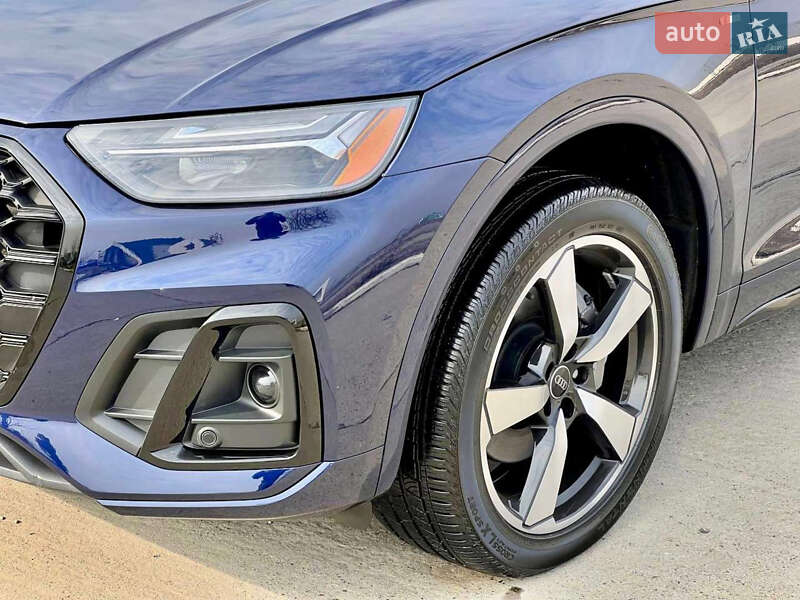 Позашляховик / Кросовер Audi Q5 2022 в Києві
