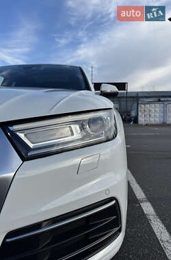 Внедорожник / Кроссовер Audi Q5 2020 в 