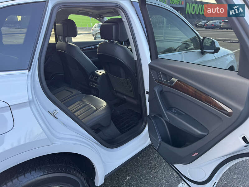 Позашляховик / Кросовер Audi Q5 2020 в Києві фото 13 Позашляховик / Кросовер Audi Q5 2020 в Києві