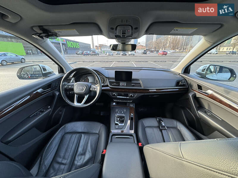 Позашляховик / Кросовер Audi Q5 2020 в Києві фото 22 Позашляховик / Кросовер Audi Q5 2020 в Києві