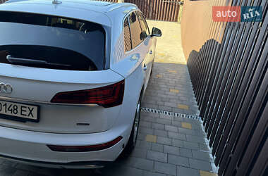 Внедорожник / Кроссовер Audi Q5 2022 в 