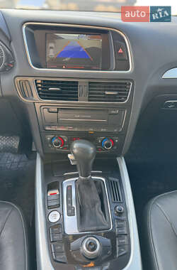 Внедорожник / Кроссовер Audi Q5 2011 в 