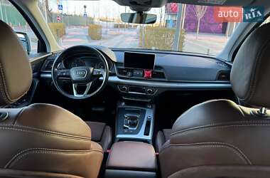 Внедорожник / Кроссовер Audi Q5 2018 в 