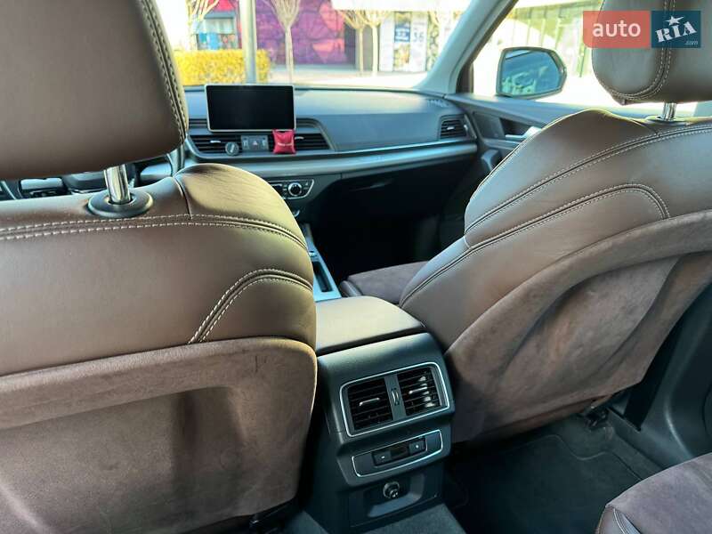 Позашляховик / Кросовер Audi Q5 2018 в Києві