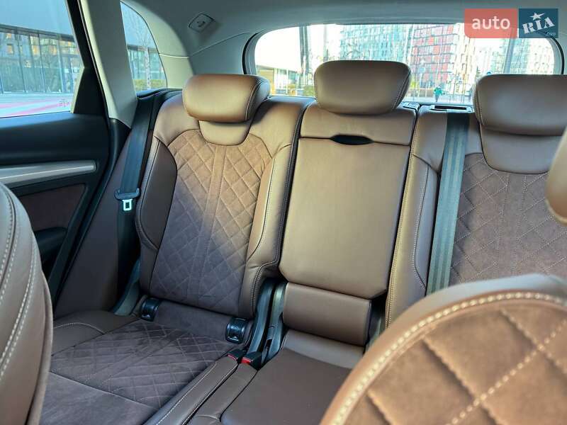 Позашляховик / Кросовер Audi Q5 2018 в Києві