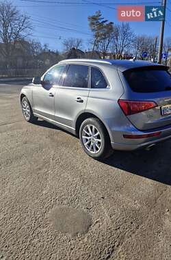 Внедорожник / Кроссовер Audi Q5 2010 в 