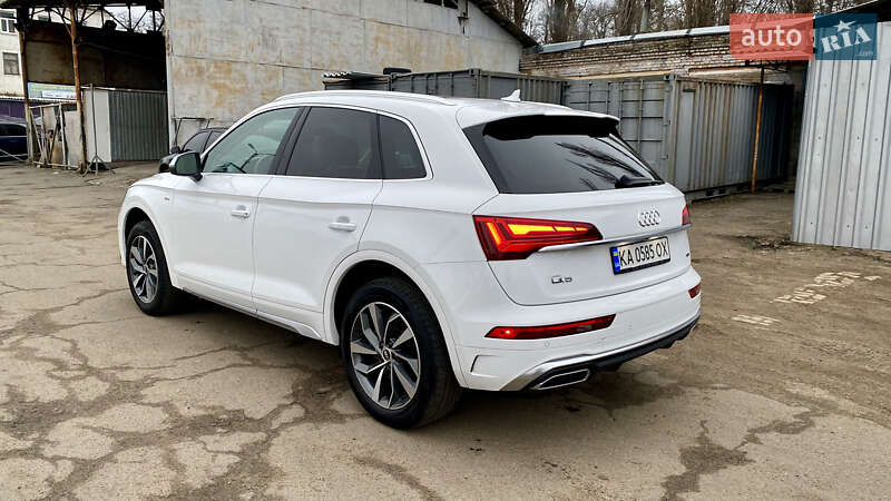 Внедорожник / Кроссовер Audi Q5 2022 в Киеве