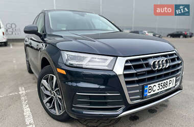 Позашляховик / Кросовер Audi Q5 2017 в 