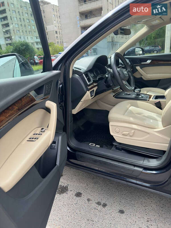 Внедорожник / Кроссовер Audi Q5 2017 в Львове фото 18 Внедорожник / Кроссовер Audi Q5 2017 в Львове