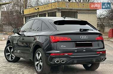 Позашляховик / Кросовер Audi Q5 2022 в Дніпрі