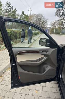 Позашляховик / Кросовер Audi Q5 2015 в 