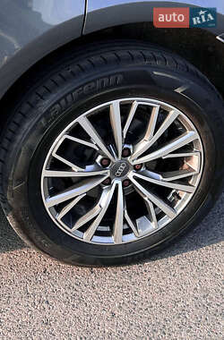 Внедорожник / Кроссовер Audi Q5 2013 в 
