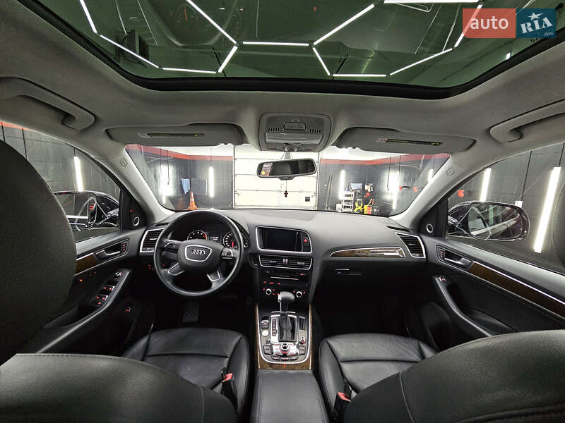 Позашляховик / Кросовер Audi Q5 2016 в Чернівцях