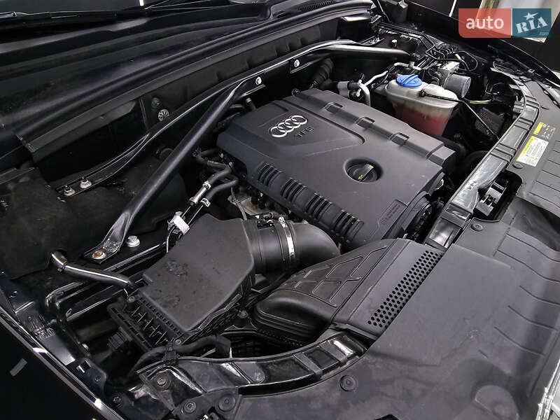 Позашляховик / Кросовер Audi Q5 2016 в Чернівцях