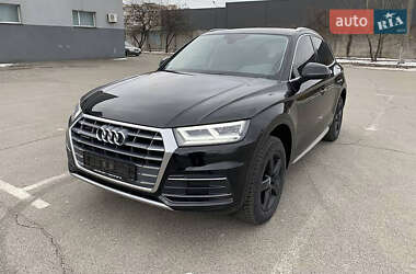 Позашляховик / Кросовер Audi Q5 2017 в 