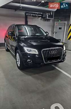 Внедорожник / Кроссовер Audi Q5 2015 в 