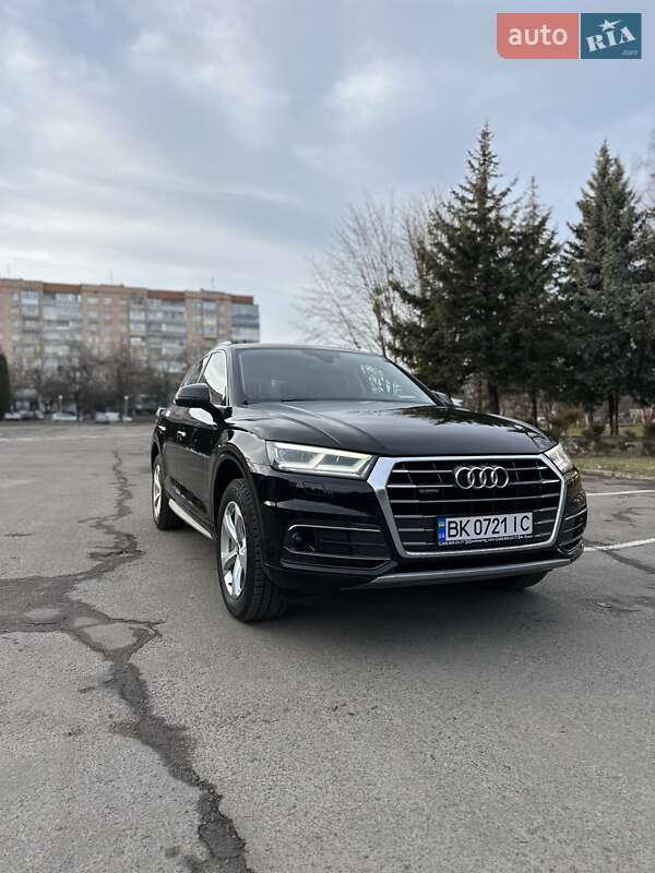 Внедорожник / Кроссовер Audi Q5 2017 в Ровно фото 3 Внедорожник / Кроссовер Audi Q5 2017 в Ровно