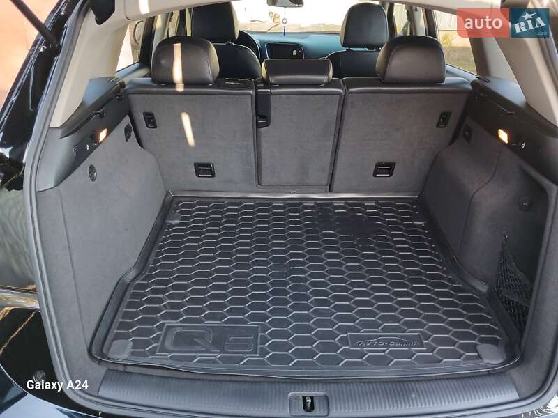 Внедорожник / Кроссовер Audi Q5 2010 в Львове