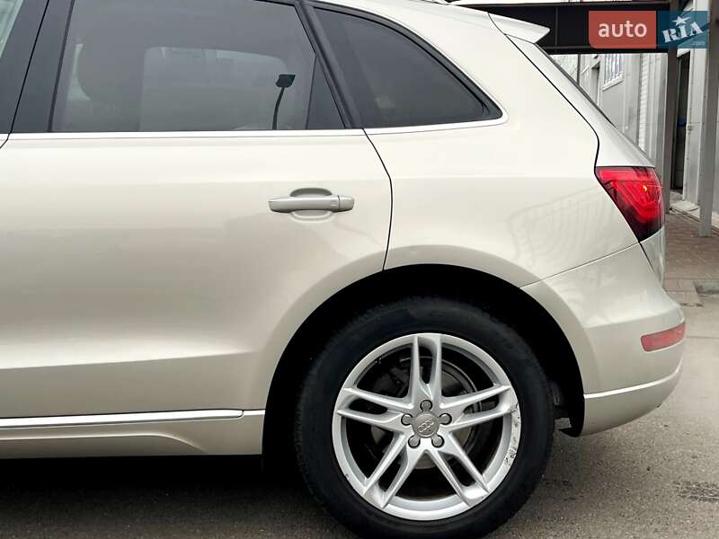 Внедорожник / Кроссовер Audi Q5 2017 в Киеве
