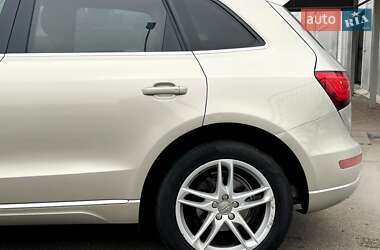 Позашляховик / Кросовер Audi Q5 2017 в 