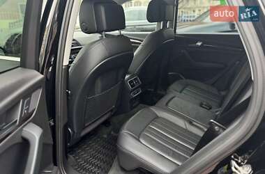 Позашляховик / Кросовер Audi Q5 2017 в 