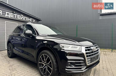 Позашляховик / Кросовер Audi Q5 2019 в Києві