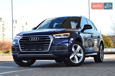 Внедорожник / Кроссовер Audi Q5 2017 в 
