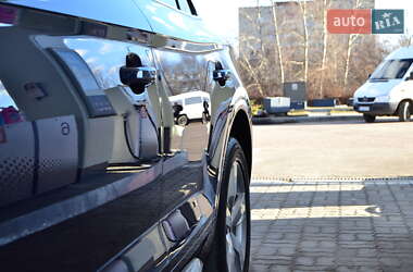 Внедорожник / Кроссовер Audi Q5 2017 в 
