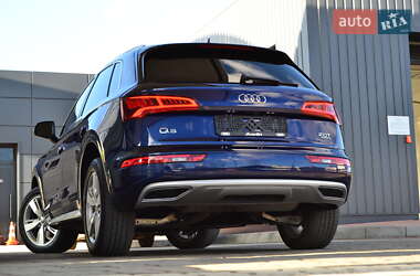 Внедорожник / Кроссовер Audi Q5 2017 в 