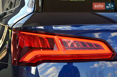 Внедорожник / Кроссовер Audi Q5 2017 в 