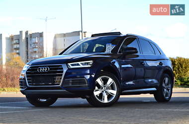 Внедорожник / Кроссовер Audi Q5 2017 в 